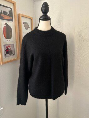 Simons Contemporaine Alpaca Wool Blend Sweater Black Women Large very soft!